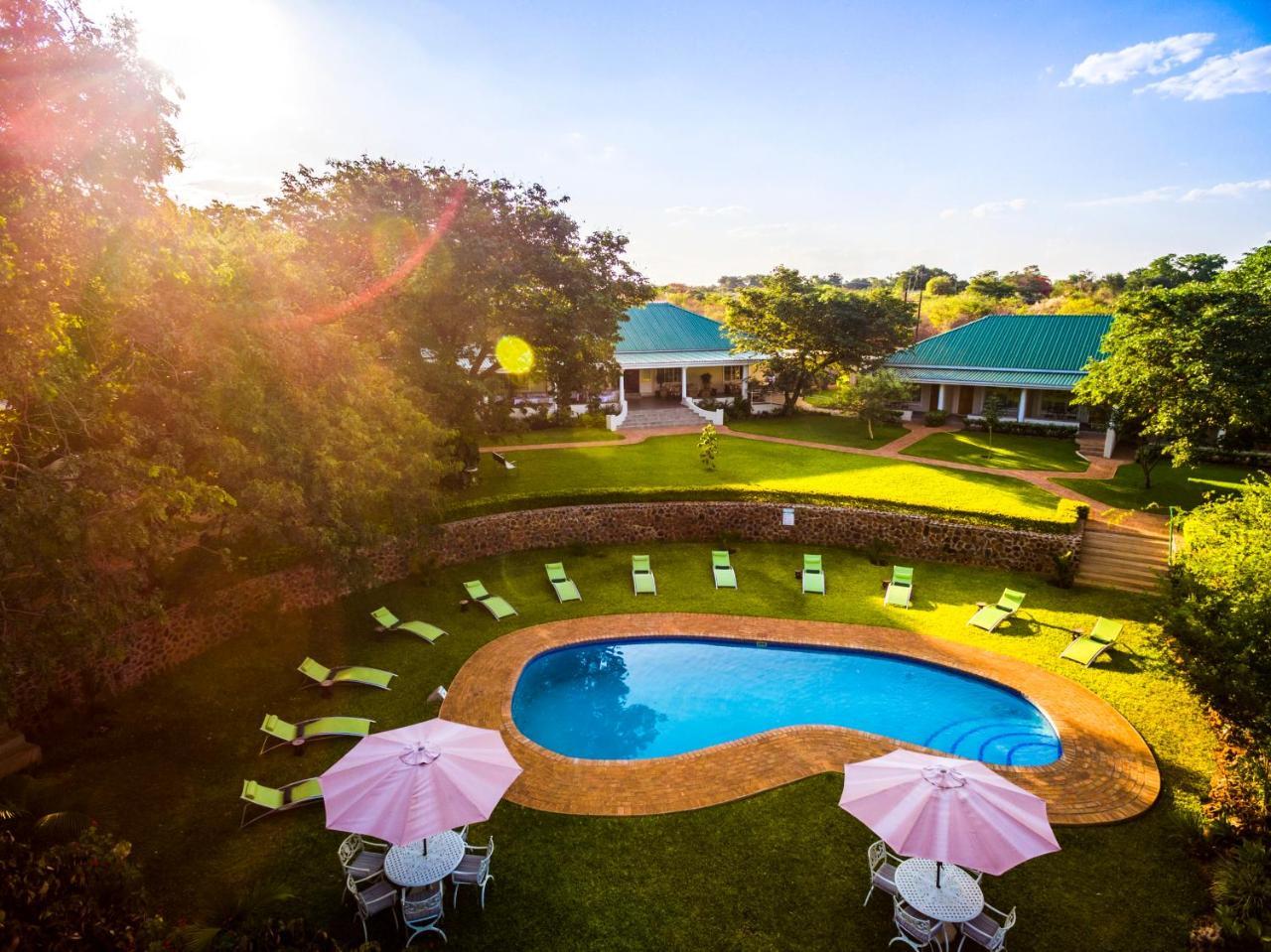 Batonka Guest Lodge Victoria Falls Zewnętrze zdjęcie